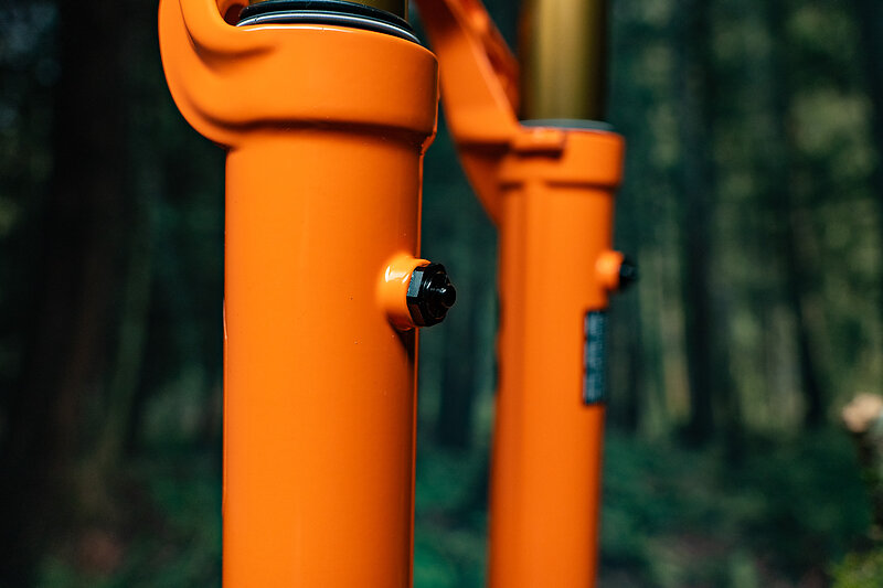 Fork Review | Fox 36 Factory GRIP X2 | Freehub Magazine